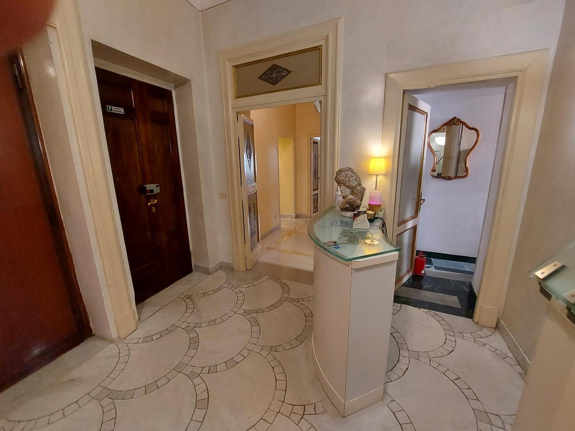 Residenza Al Corso Suites Rom Exteriör bild